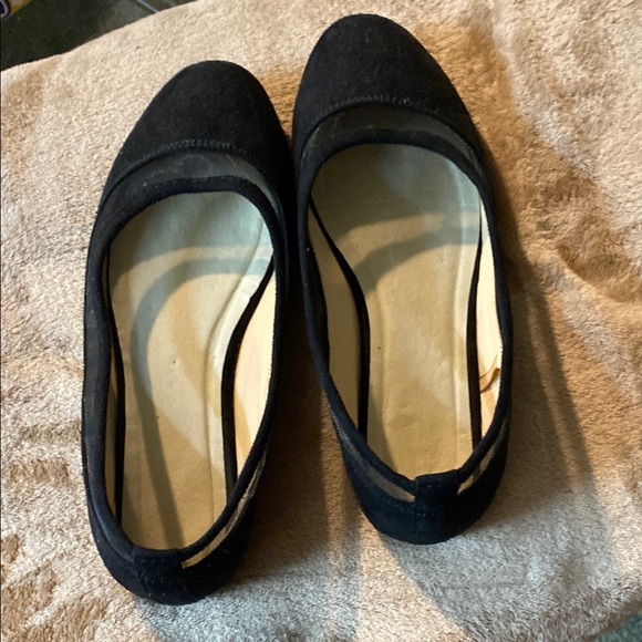 Elegant Black Women's Flats - Picture 1 of 5